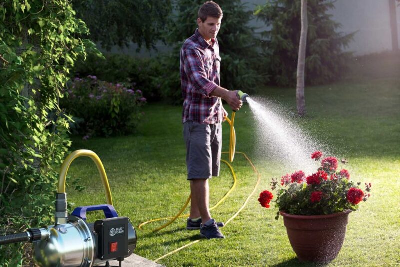 Pompa autoadescante non aspira acqua: come risolvere?