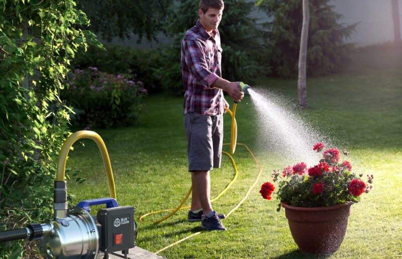 Pompe auto-amorçante : comment ça marche et comment utiliser cet outil pratique pour la maison et le jardin ?